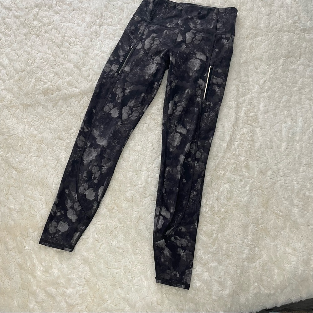 Athleta Rainer Printed Tight Size S